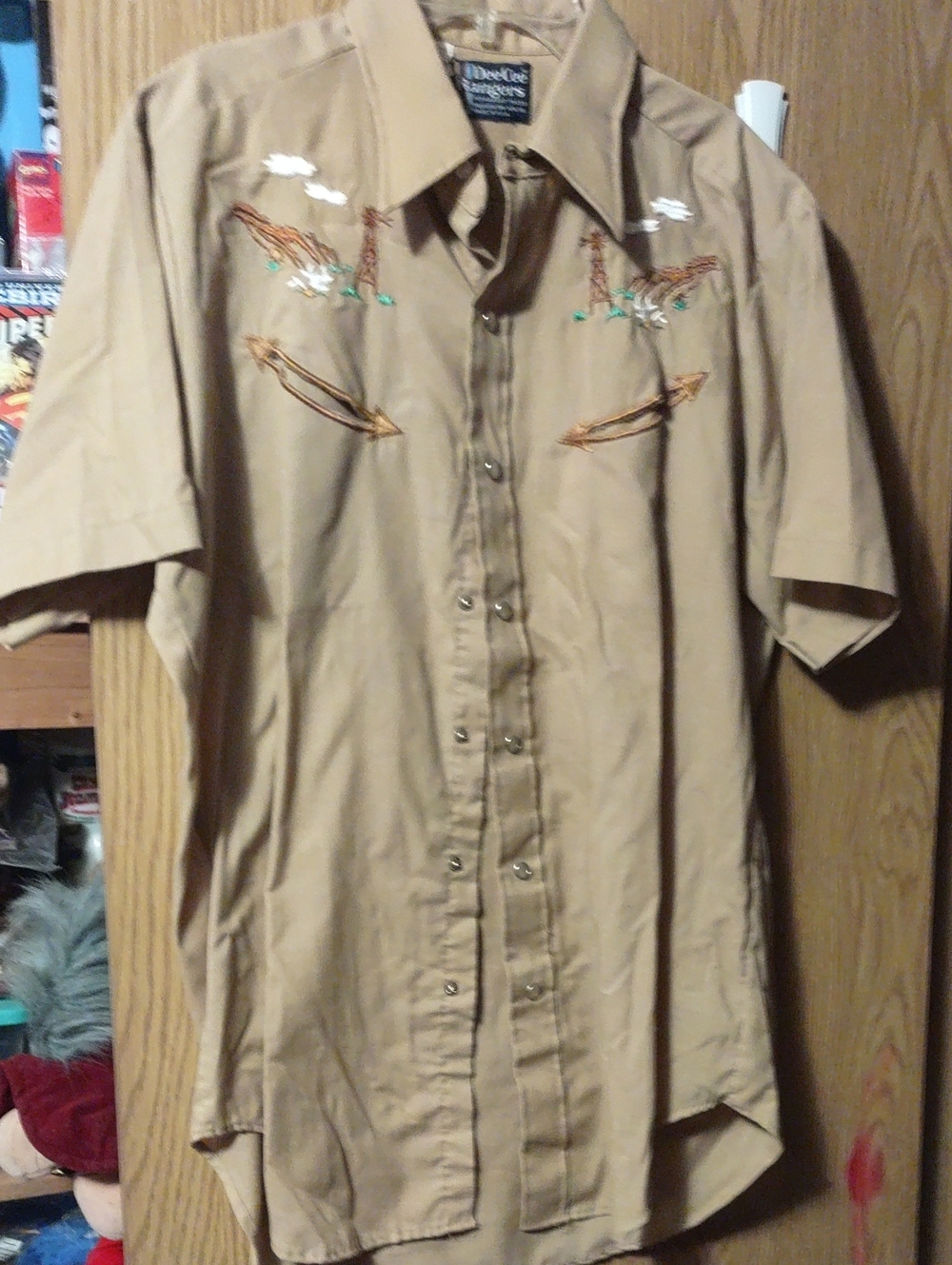Vintage 1970s  Short-Sleeve Embroidered Button-Down Western Shirt